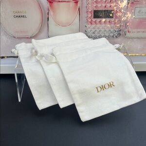 DIOR White Drawstring Bag dust bag . ( for 1) NWT